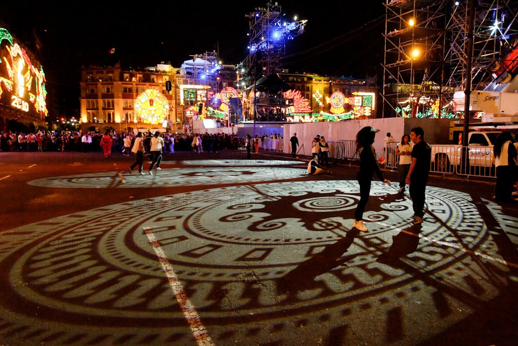 Gobo Projectors for Small Business: 5 Ways to Outshine the Competition